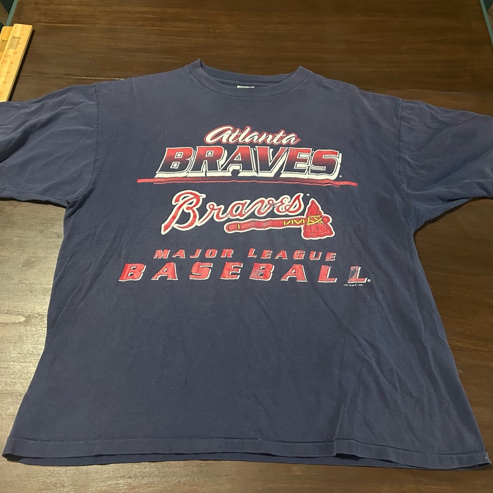 Atlanta Braves Men’s Short Sleeve Graphic Tee - Navy